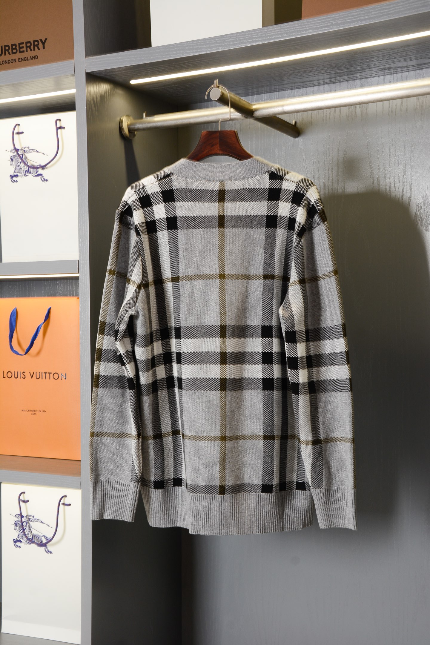 i1758420247576 5216 0 8