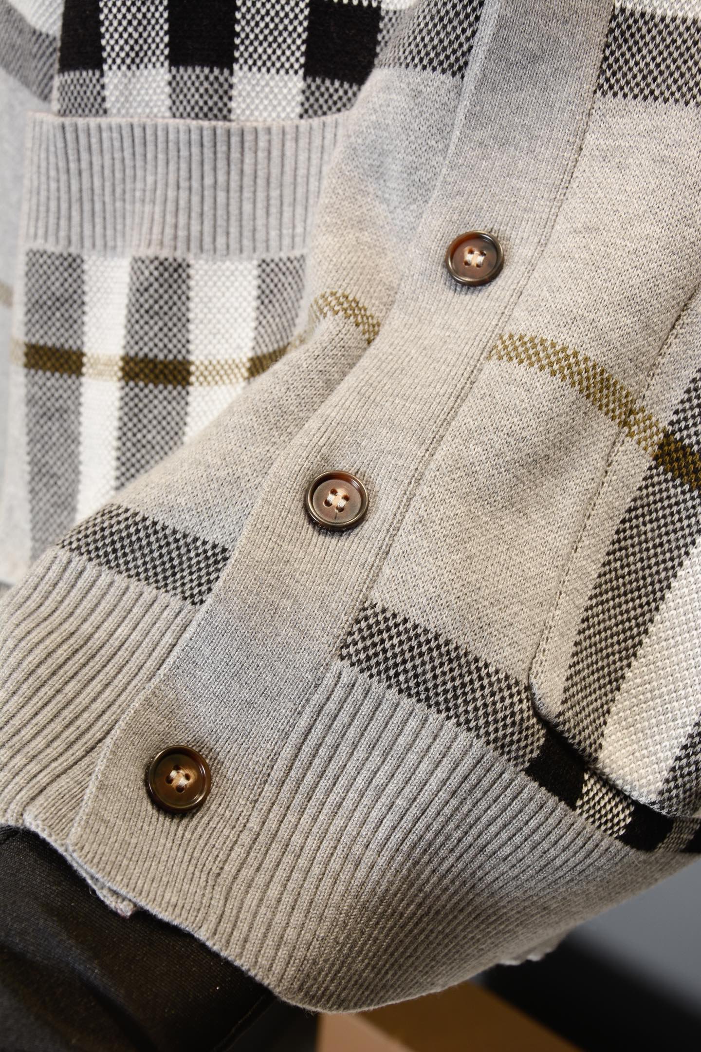 i1758420255404 3919 0 5