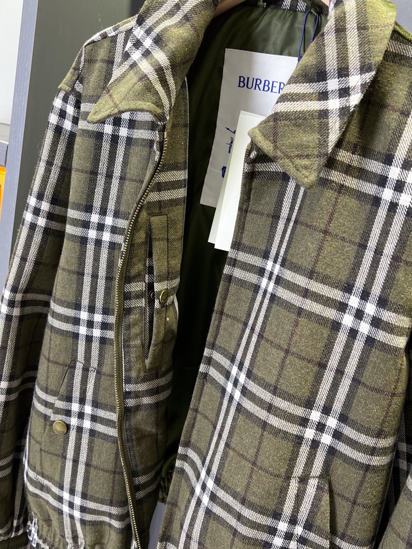 i1761133741887 1552 0 7