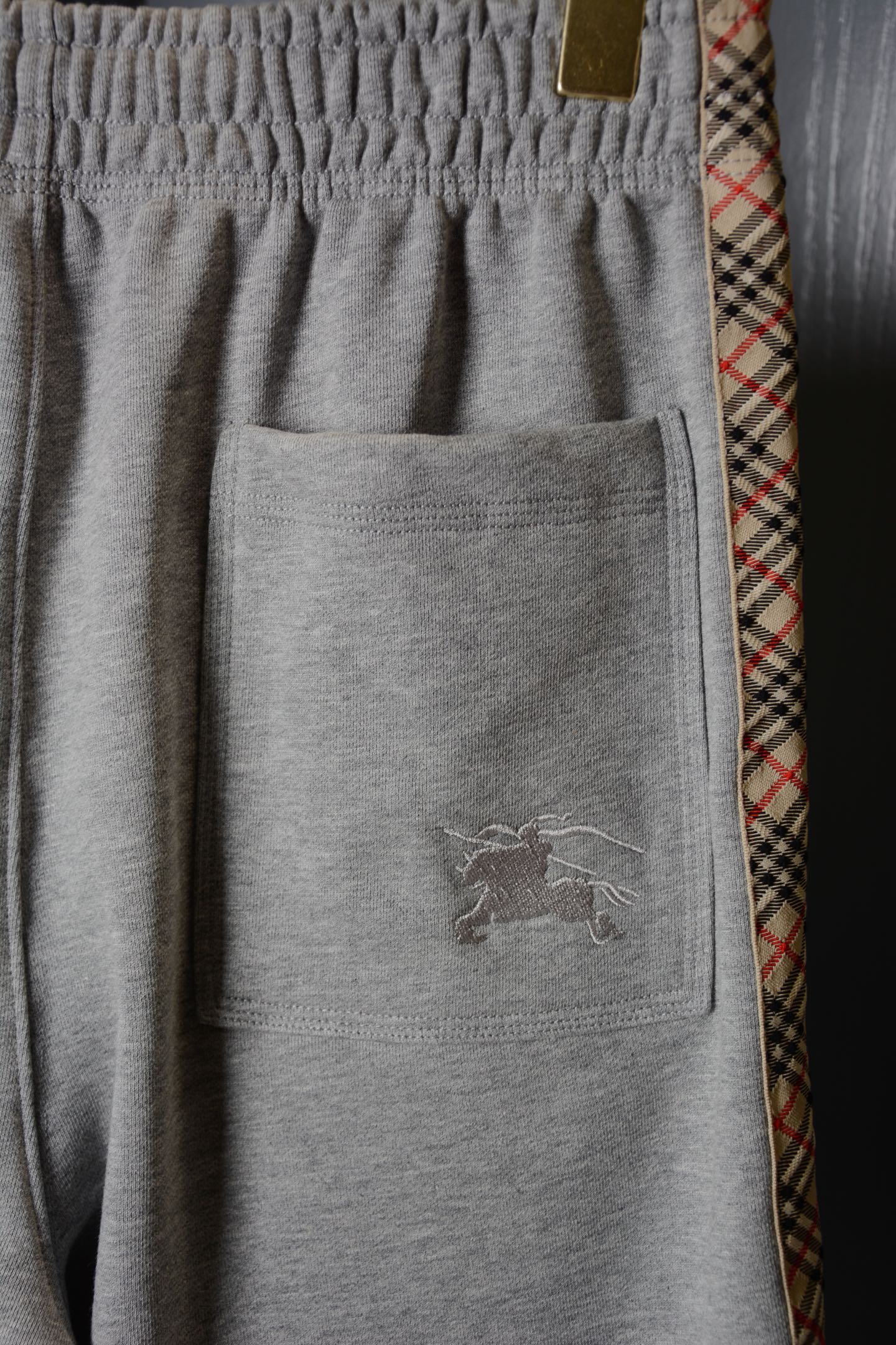 Burberry BBR26格纹装饰棉质短裤