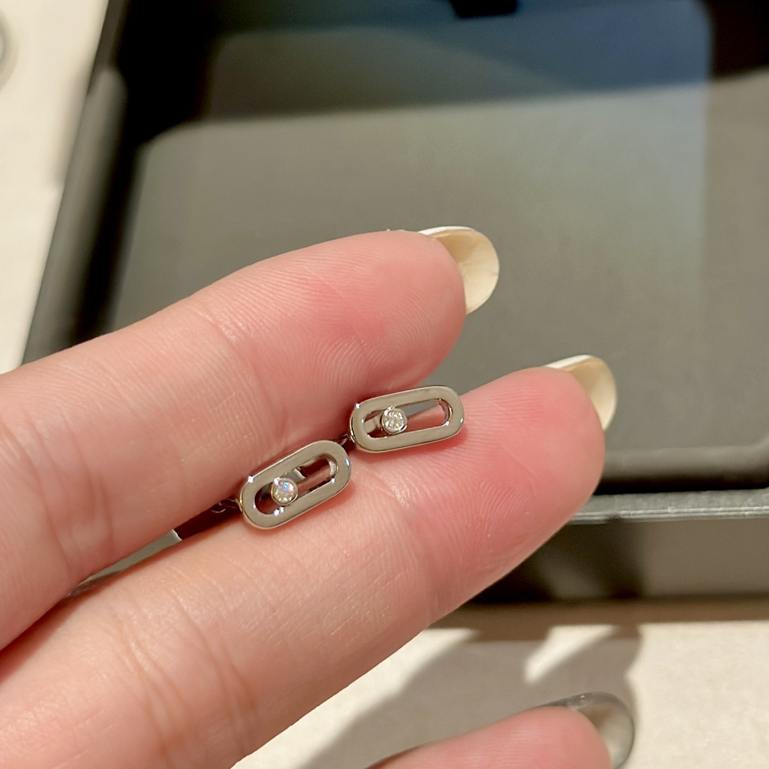 👑梅西卡- 单钻 滑动 光面耳钉 💎法国巴黎一颗钻移动 高端定制镶嵌  可移动的闪钻 是经典Move系列
