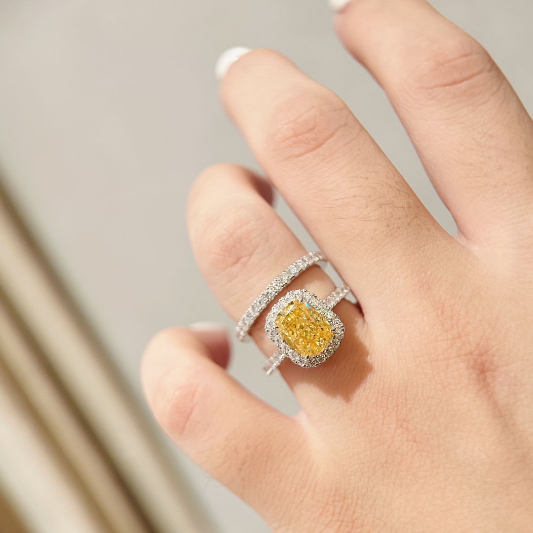 
A2606  👑 【仿真钻】 富婆系列 中鹅黄 二合一 套戒 三克拉钻石💎💍 美美哒 ✨高端定制925