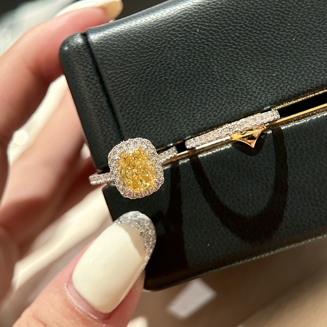 
A2606  👑 【仿真钻】 富婆系列 中鹅黄 二合一 套戒 三克拉钻石💎💍 美美哒 ✨高端定制925