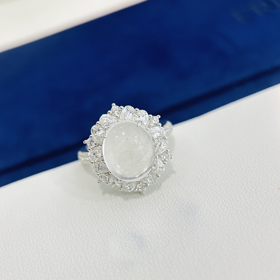  
A3082 👑【富婆系列 】水沫玉 玉髓蛋面戒指 玉石蛋面镶嵌 通体S925打造 高端大气 送礼最佳