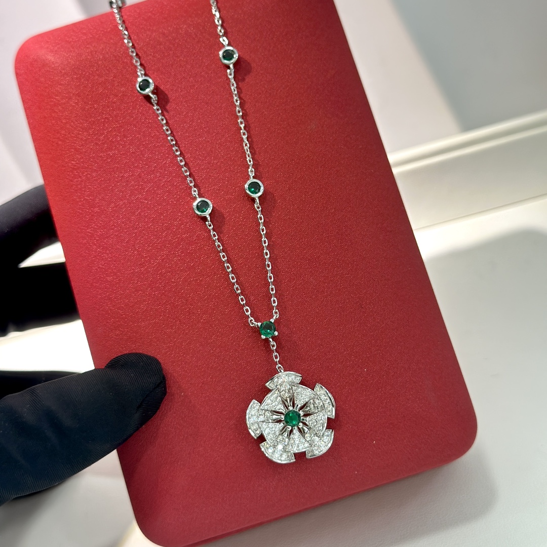 Bottega Veneta Bijoux Colliers & Pendentifs Vert Or blanc Les roses Rose Argent 925