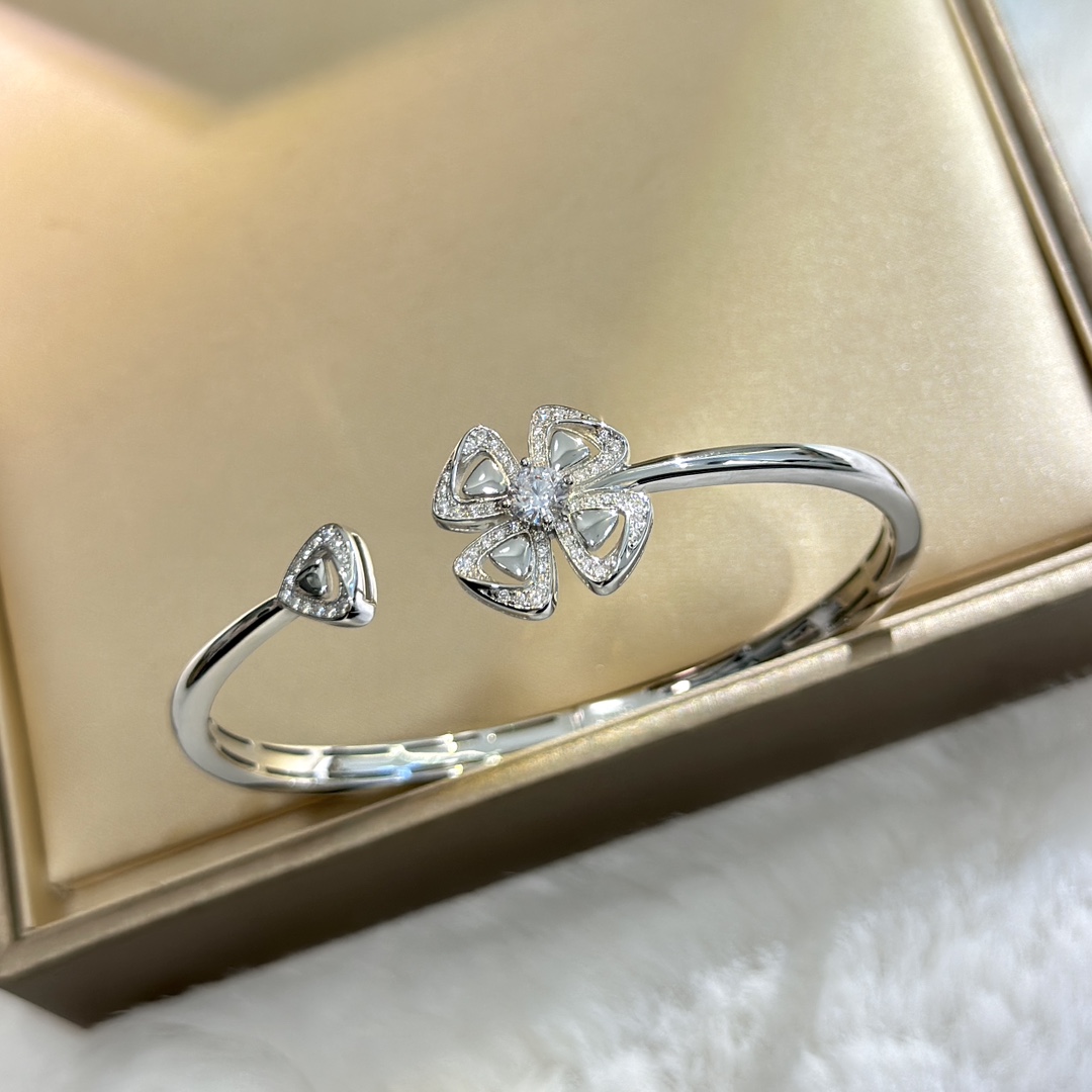 Exclusive Fiorever Four-Leaf Bracelets: German S925 Silver with Gold Plating - 图片 1