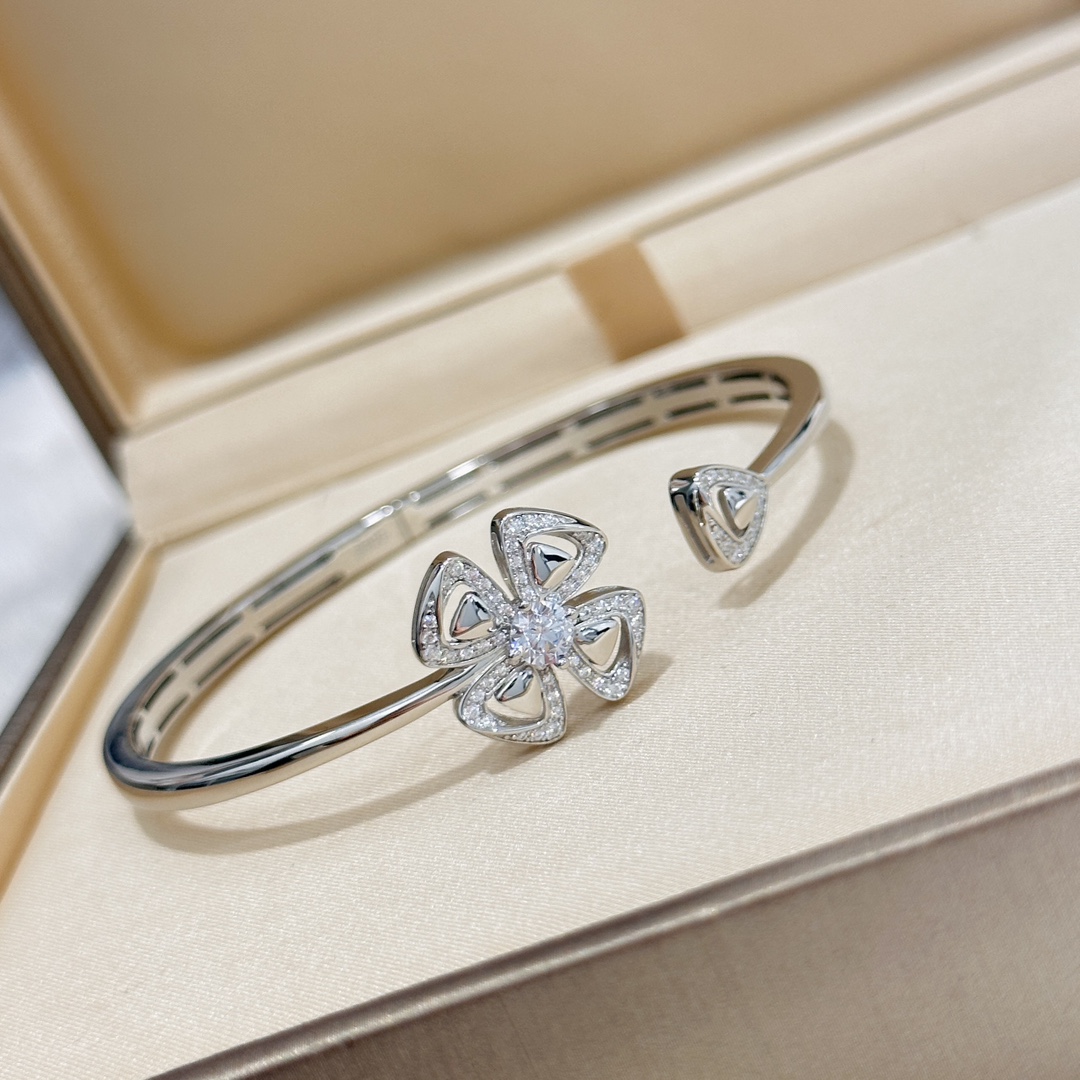 Exclusive Fiorever Four-Leaf Bracelets: German S925 Silver with Gold Plating - 图片 8