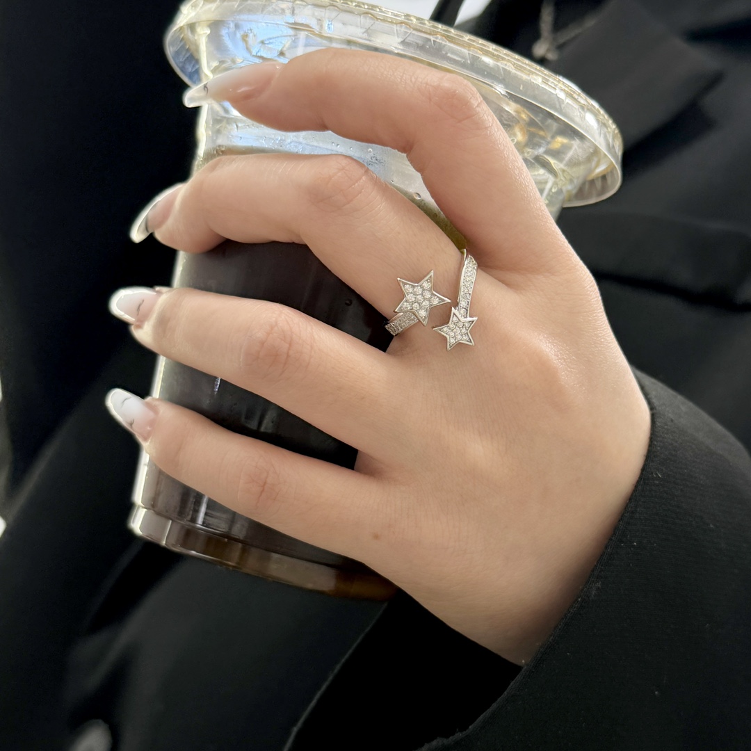  
A3373 👑 纯银升级版 小香  开口星星 浪漫 开口 戒指💍 采用德国进口顶级5A锆石高端 92