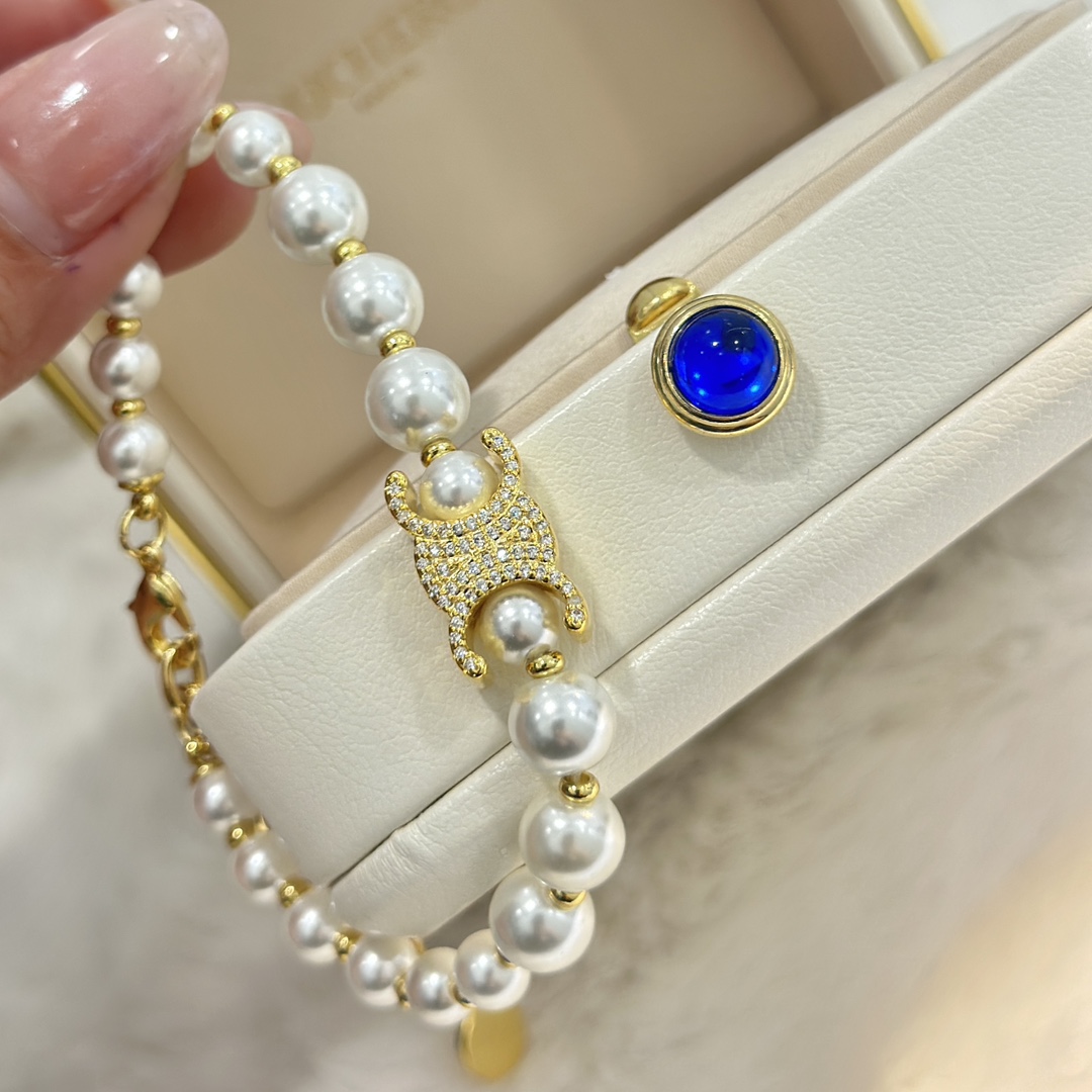 “Celine Jewelry: Artistic Brass Sculptor Designs with Pearls and Drills for Chic Spring Style” - 图片 4