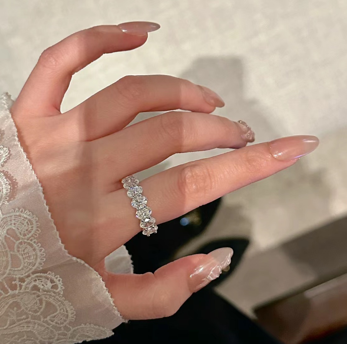 
S0183   👄Hw 海瑞温斯顿 椭圆钻 排钻戒指 超闪满钻戒指 blingbling 独家订制 超