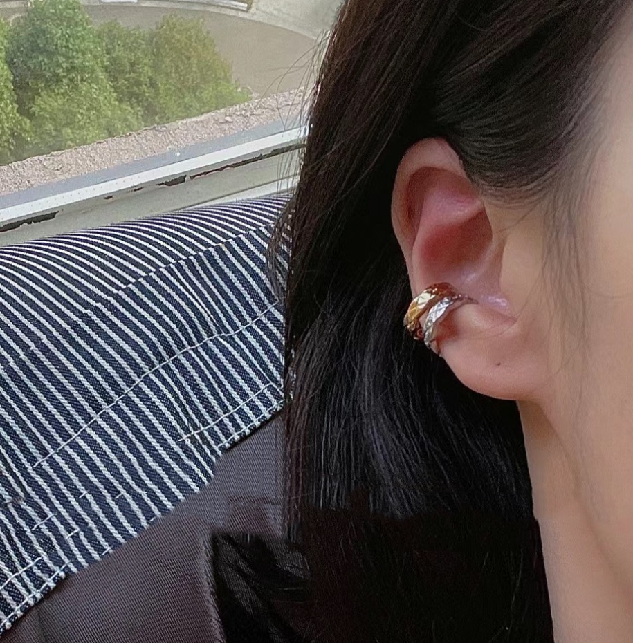 
A1271  👄小香 Coco系列 菱形耳骨夹 不对称 双色 精选德国进口s925纯银材质电镀厚金 超