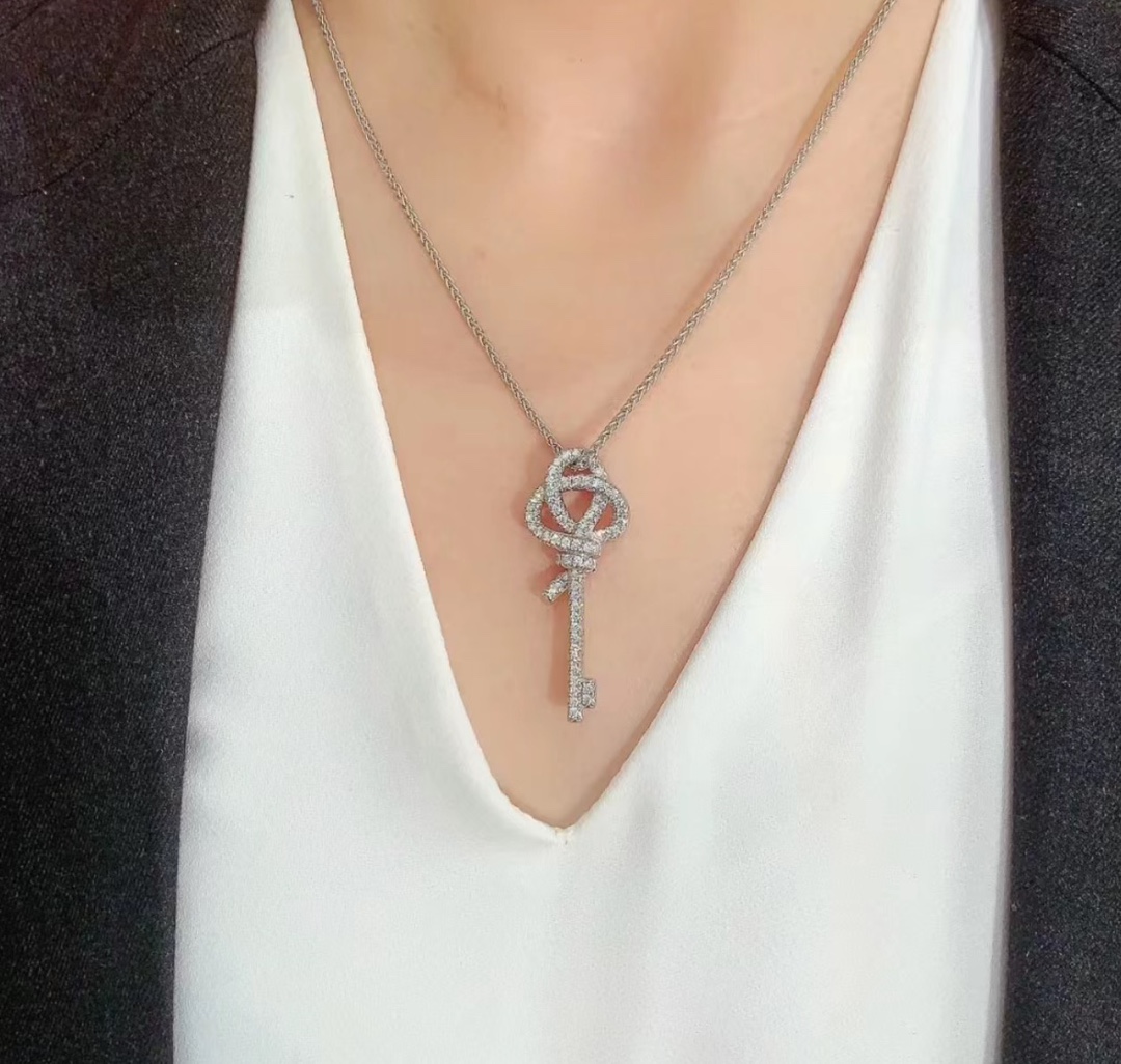 Fendi Haute Couture Haute Couture Fine Jewelry Necklace Bracelet Ring 5