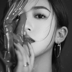 👑【精工版本】卡地亚大号钉子半钻耳环圈圈 经典钉子带钻耳环JUSTE UN CLOU系列。按照18K真金 👑【精工版本】卡地亚大号钉子半钻耳环圈圈 经典钉子带钻耳环JUSTE UN CLOU系列。按照18K真金