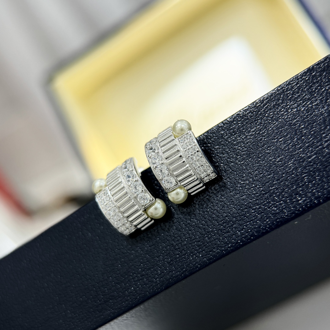 “Jewel-Adorned RO’s Exercise Strips: Demanding Design Process Organized in Parallel Lines” - 图片 9