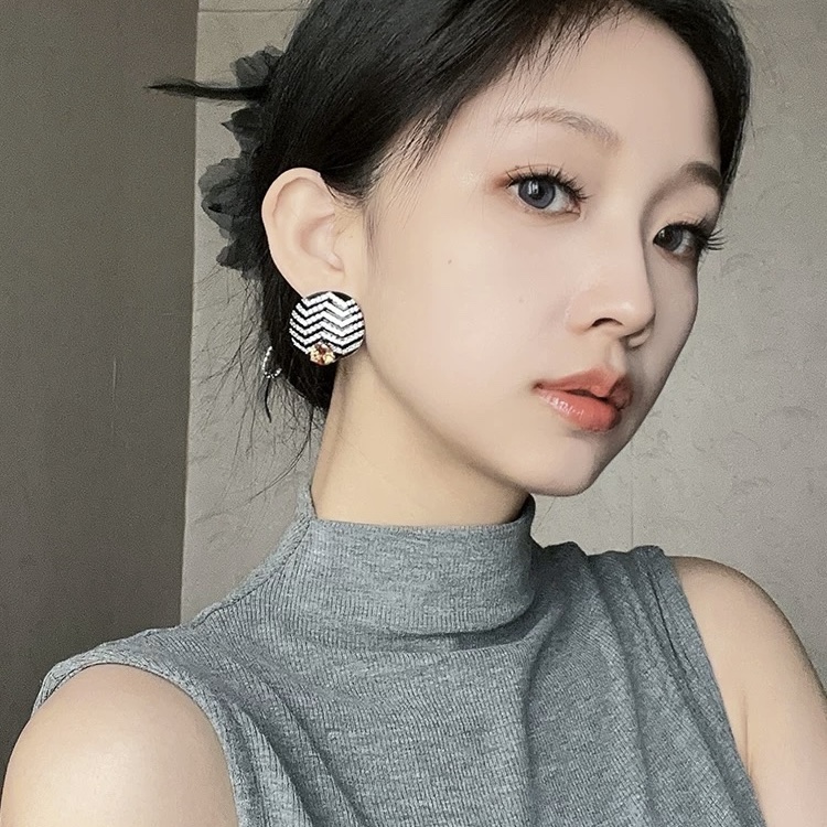 Luxury luxury earrings 2