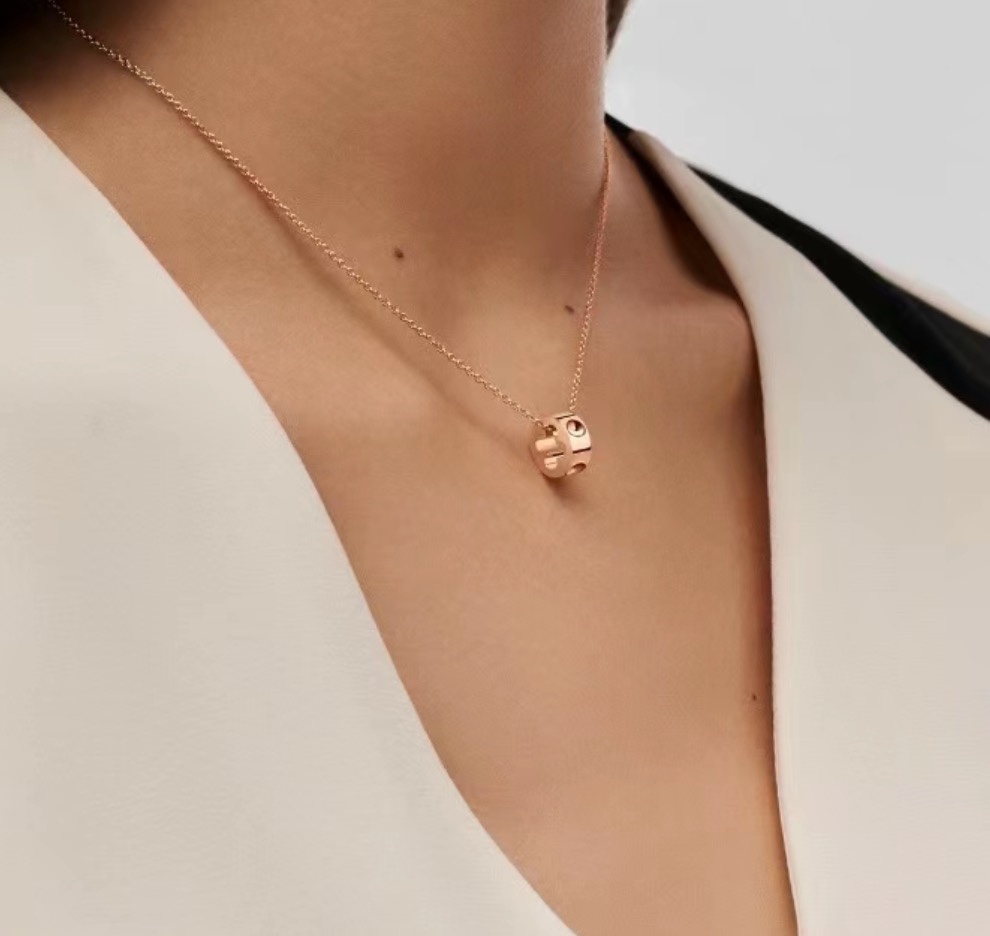 Luxury luxury necklace 3
