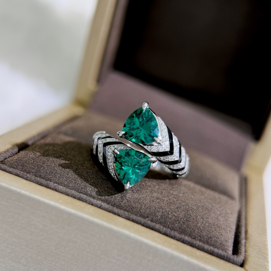 Emerald Green Triangle Ring,925 Sterling Silver,18K Gold Plated,Adjustable