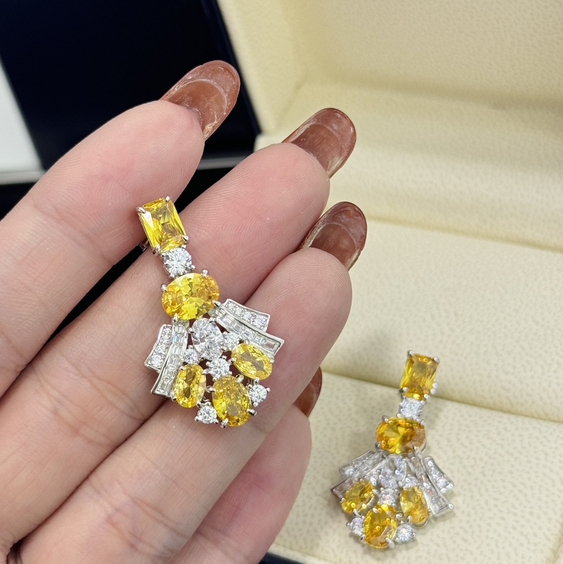 Luxury luxury earrings 4