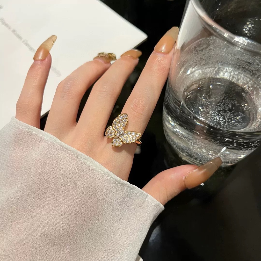 Moynat Haute Couture Haute Couture Fine Jewelry Necklace Bracelet Ring 3