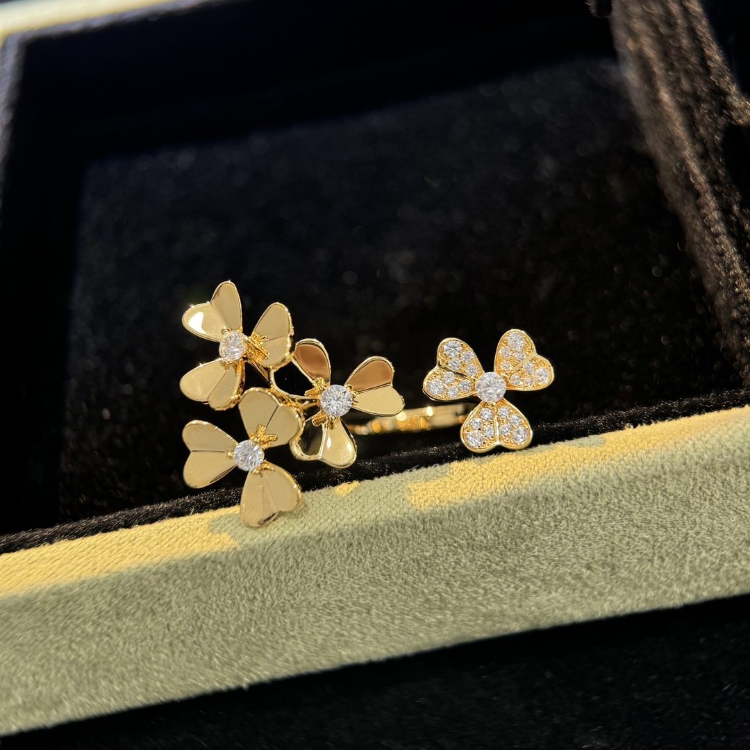 
A4366  👑 Socrate系列 三叶草 ☘️ 花朵开口戒指 奢侈 微镶 s925纯银材质微镶高碳