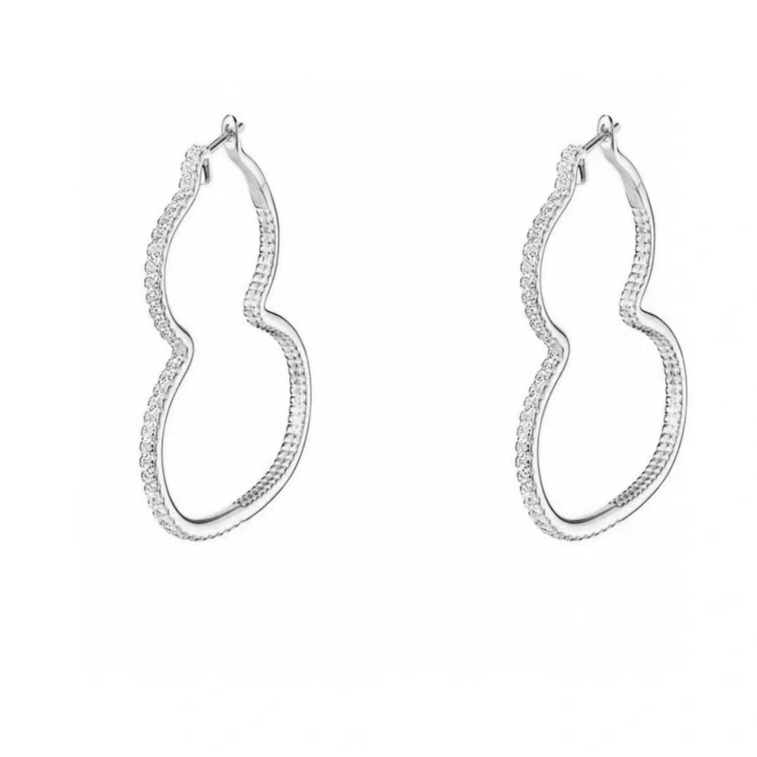 Chanel Haute Couture Haute Joaillerie Fine Jewelry Earrings Necklace 2