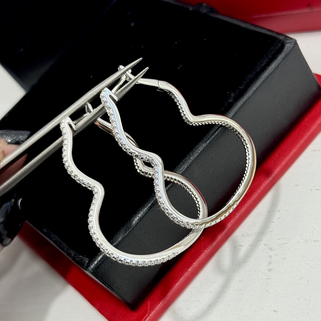 Chanel Haute Couture Haute Joaillerie Fine Jewelry Earrings Necklace 4
