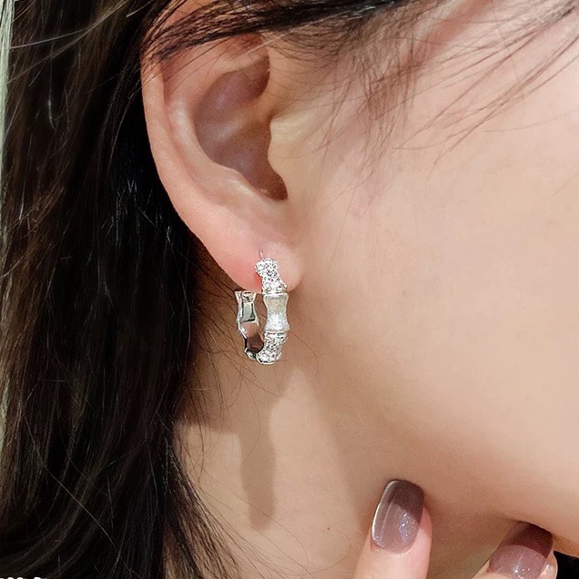 
A4739 👑独立设计师款 火爆🎉时尚圈 精致 竹节 拉丝 耳环  高端定制925纯银微镶顶级工艺 1