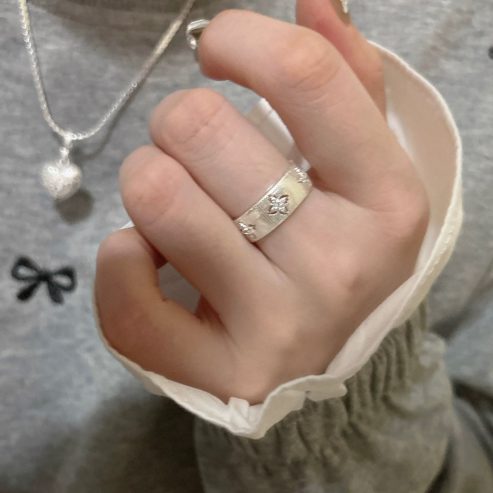 
A4948👄独立设计师 中古系列 四叶草 罗缎戒指 必入款！超级超级百搭 经典款永不过时 秋冬必备单品