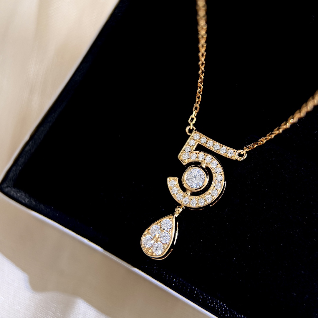 Chanel 项链 小香 logo 5字 水滴