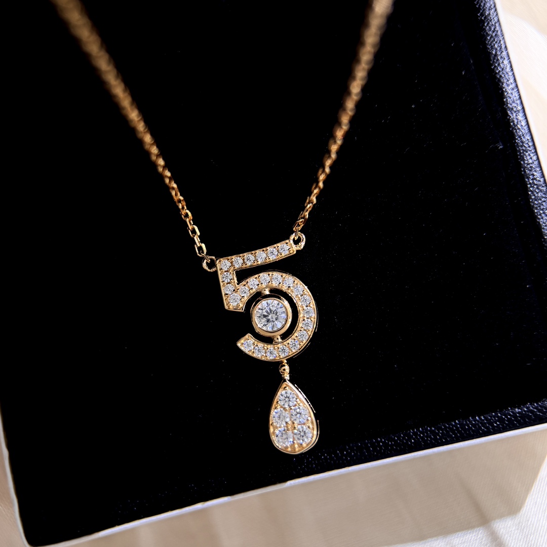 Chanel 项链 小香 logo 5字 水滴