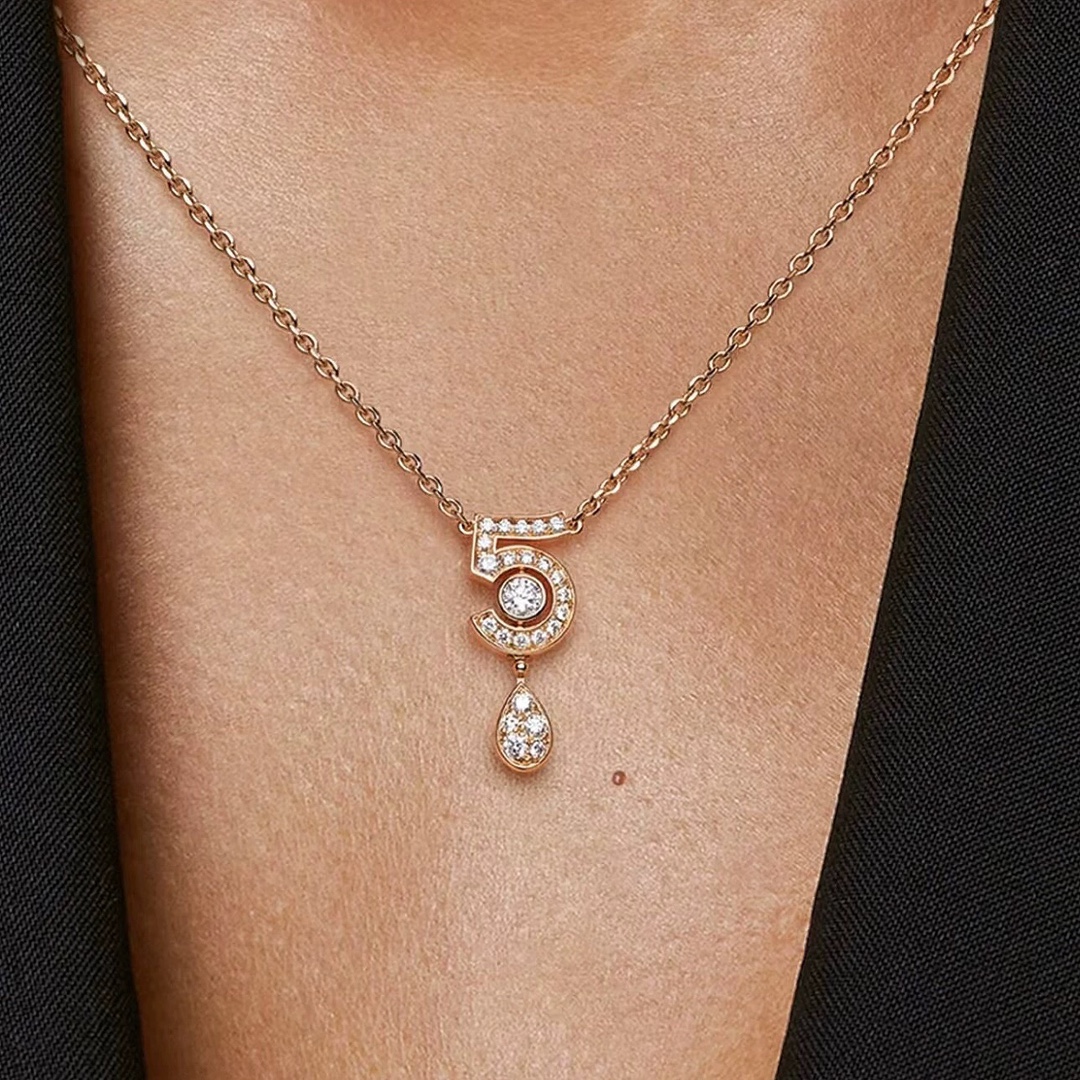 Chanel 项链 小香 logo 5字 水滴