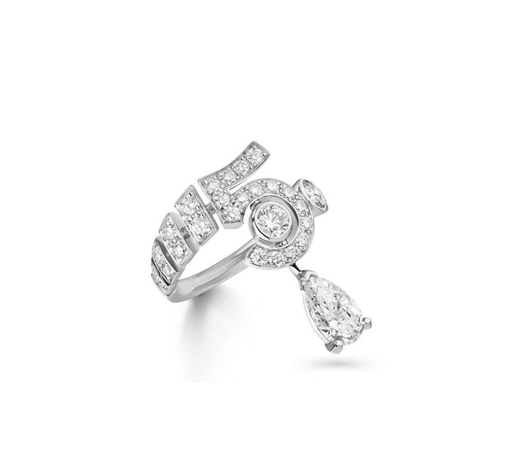 Chanel luxury ring 2