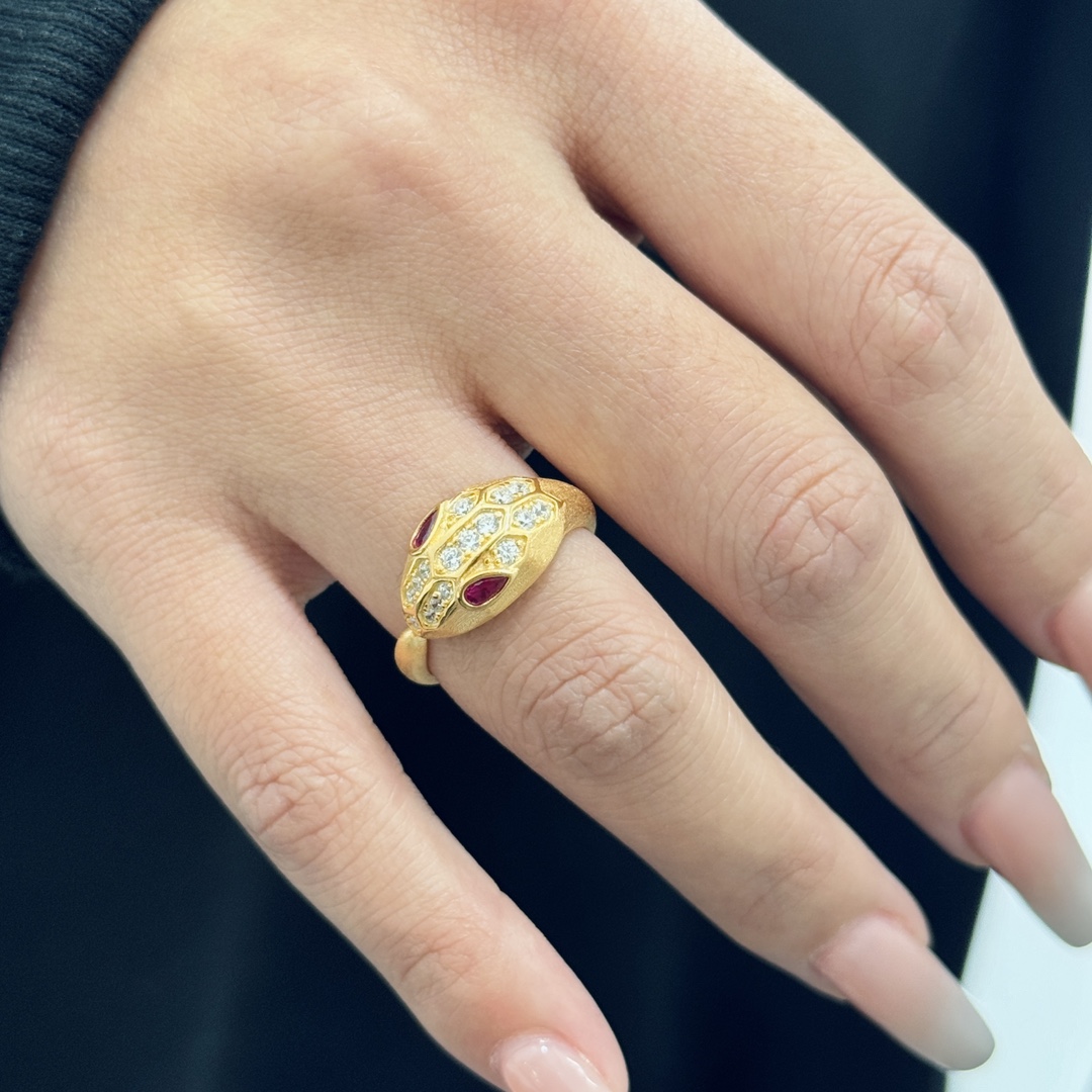 
A4987 👄设计师款 灵蛇系列 红宝石眼睛 拉丝 磨砂开口戒指 手工手抛 完全无死角 市面最高版本 