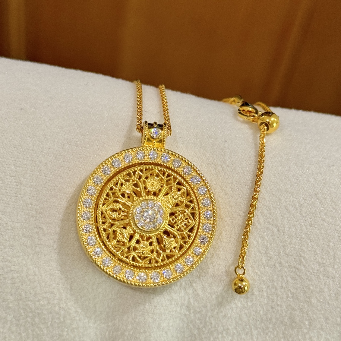 
A5233 👑 独立设计师款 新中式八宝罗盘转运吊坠项链女高级感轻奢小众毛衣链百搭秋冬配饰 老师傅手工