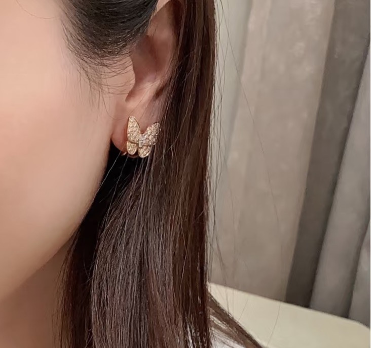 👑梵家 顶级  🦋钻石 蝴蝶 双色 满钻耳环 出货 高端镶嵌高碳钻 🐚 电镀18k金 专注于细节女神世界