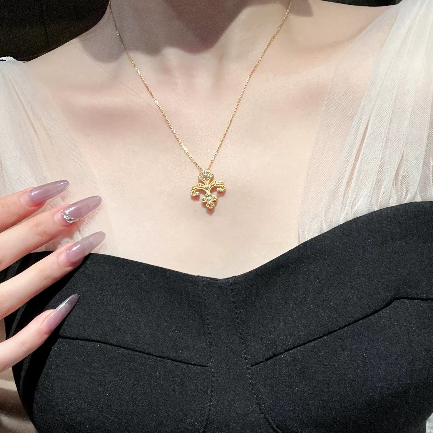 A5258 ✨古法黄金工艺 皇冠 鸢尾花 项链 原版925纯银电镀18K 点缀八心八箭高碳钻 颗颗都是光