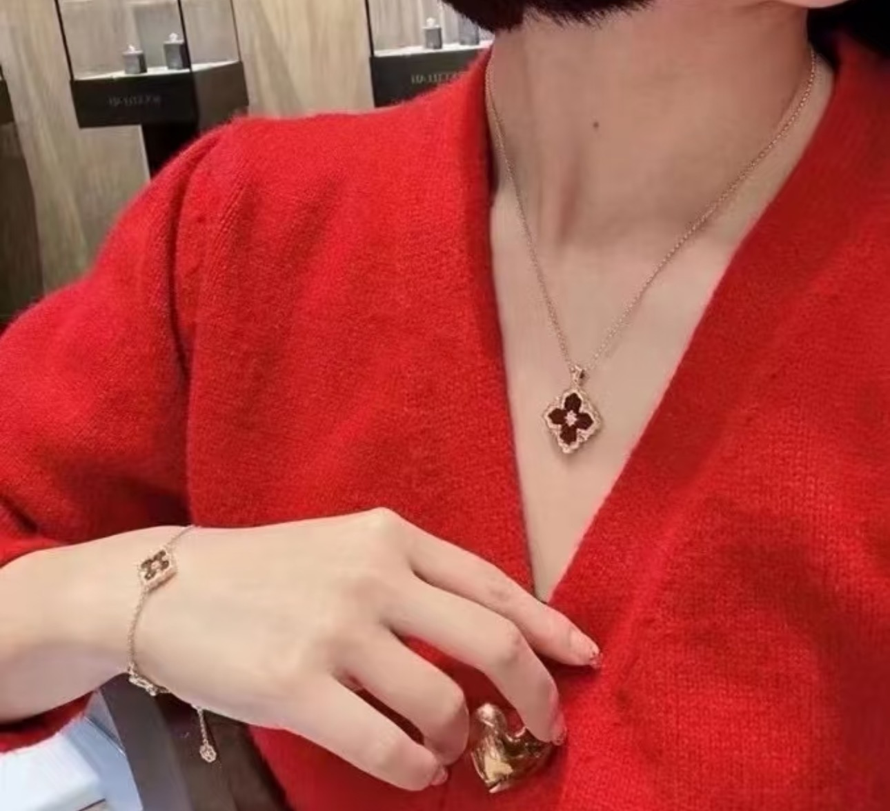 A5552 👑新年红 布契拉提 复古歌剧院布契风中古风 红玛瑙 四叶草 项链 高级意大利宫庭风 高端92