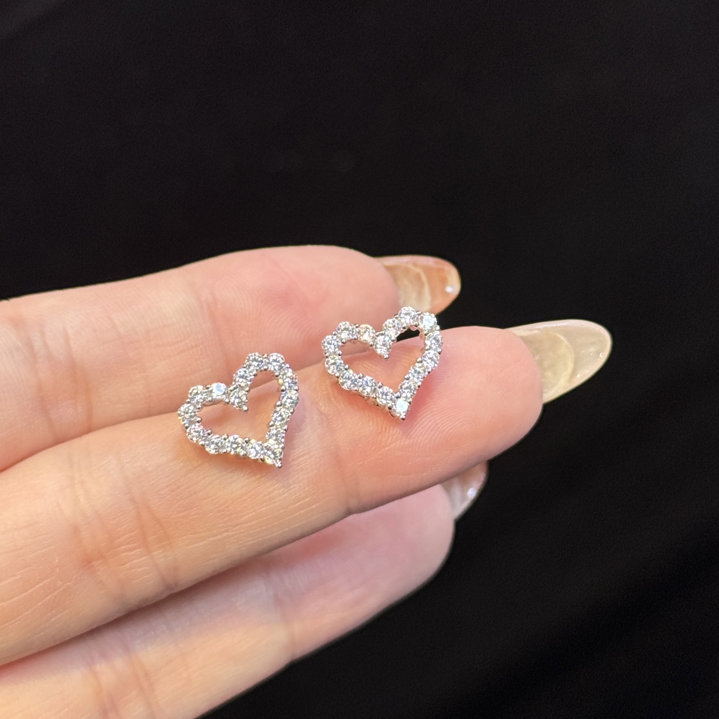 Elegant Heart Stud Earrings with Sparkling High-Carbon Diamonds in 925 Silver 5 i1740916638204 9674 0 4