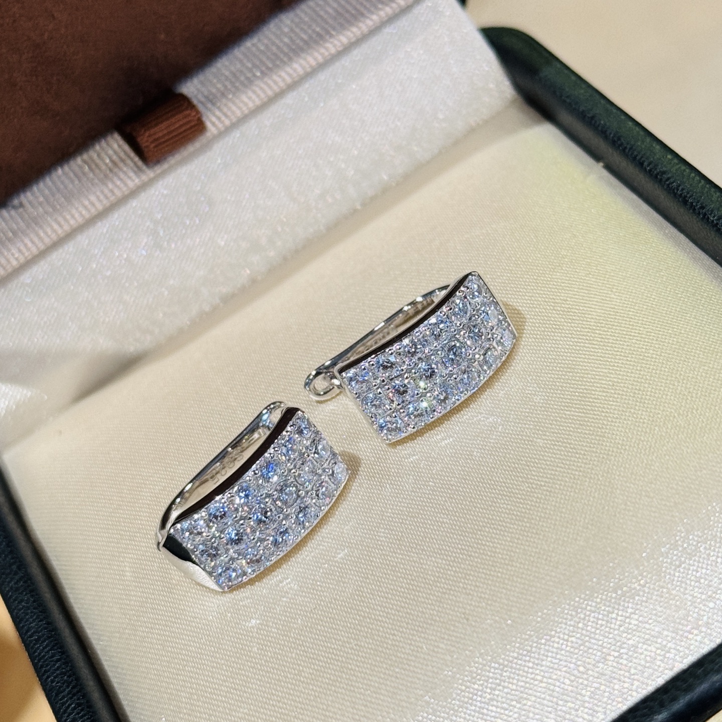 Vacheron Constantin Haute Couture Haute Joaillerie Fine Jewelry Earrings