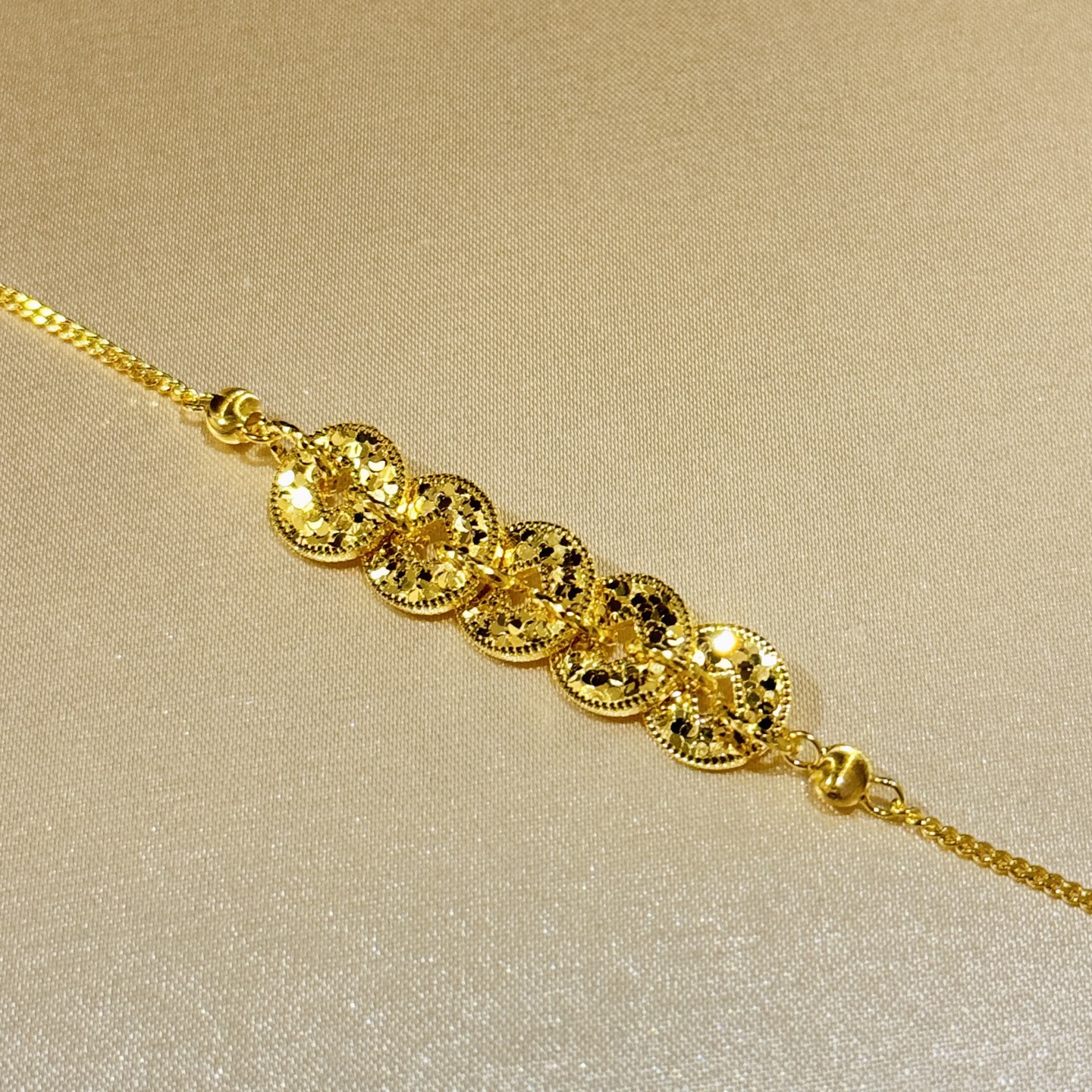 
A5621 👑 古法黄金工艺 《财源滚滚》新中式碎碎冰古法黄金五帝钱手链高级感拉伸可调节 通体S925