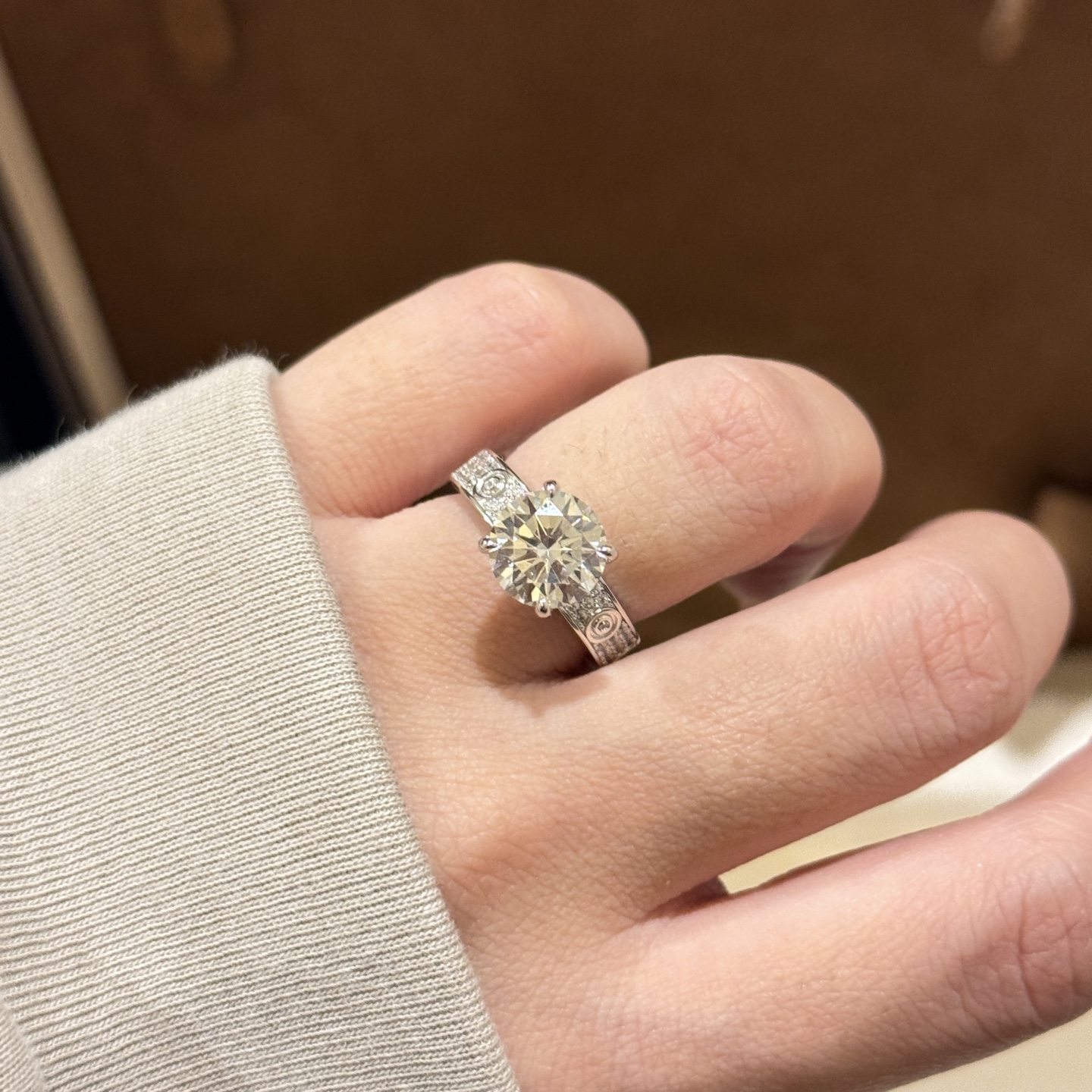  
A5440 👑火爆 满天星 六爪 三克拉 满钻戒指。情侣戒指 男女均可佩戴 八心八箭💎高碳钻 最受欢
