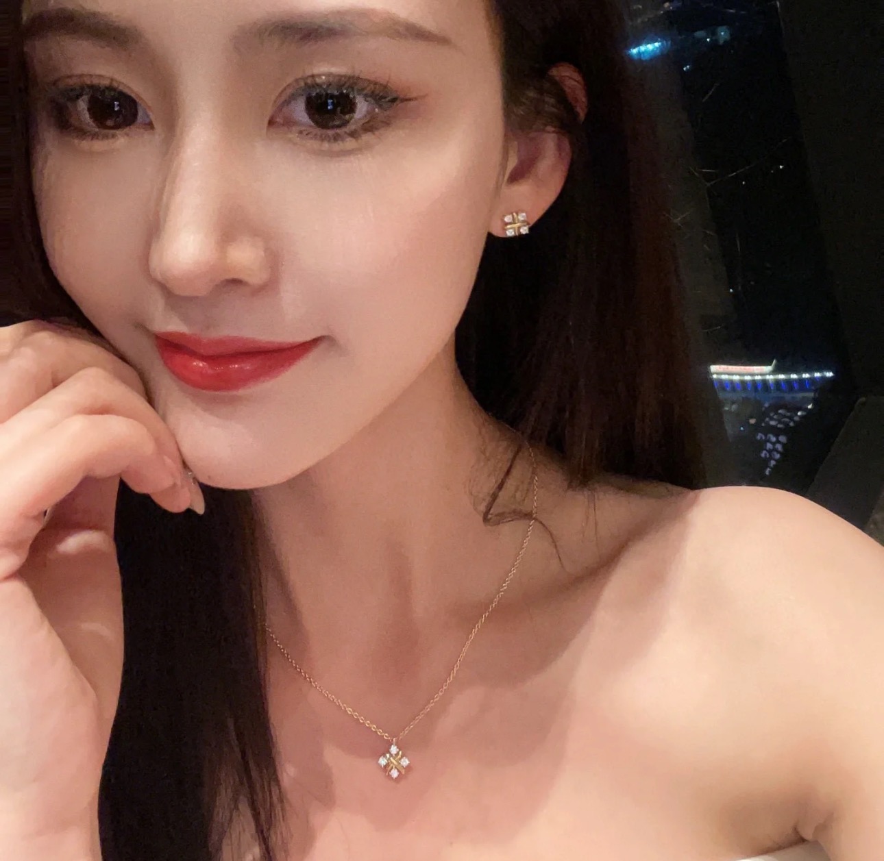 👑经典款  Sberger系列 交叉四钻 双色耳钉 简约百搭 精选优质材质电镀14k黄金 分色电镀厚金 