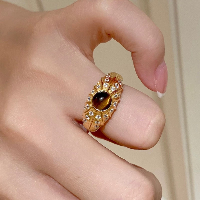 
A5482 👑 中古系列 复古风 虎眼石 拉丝 黄金戒指 立现惊喜🎉 非常精工 进口S925纯银材质 