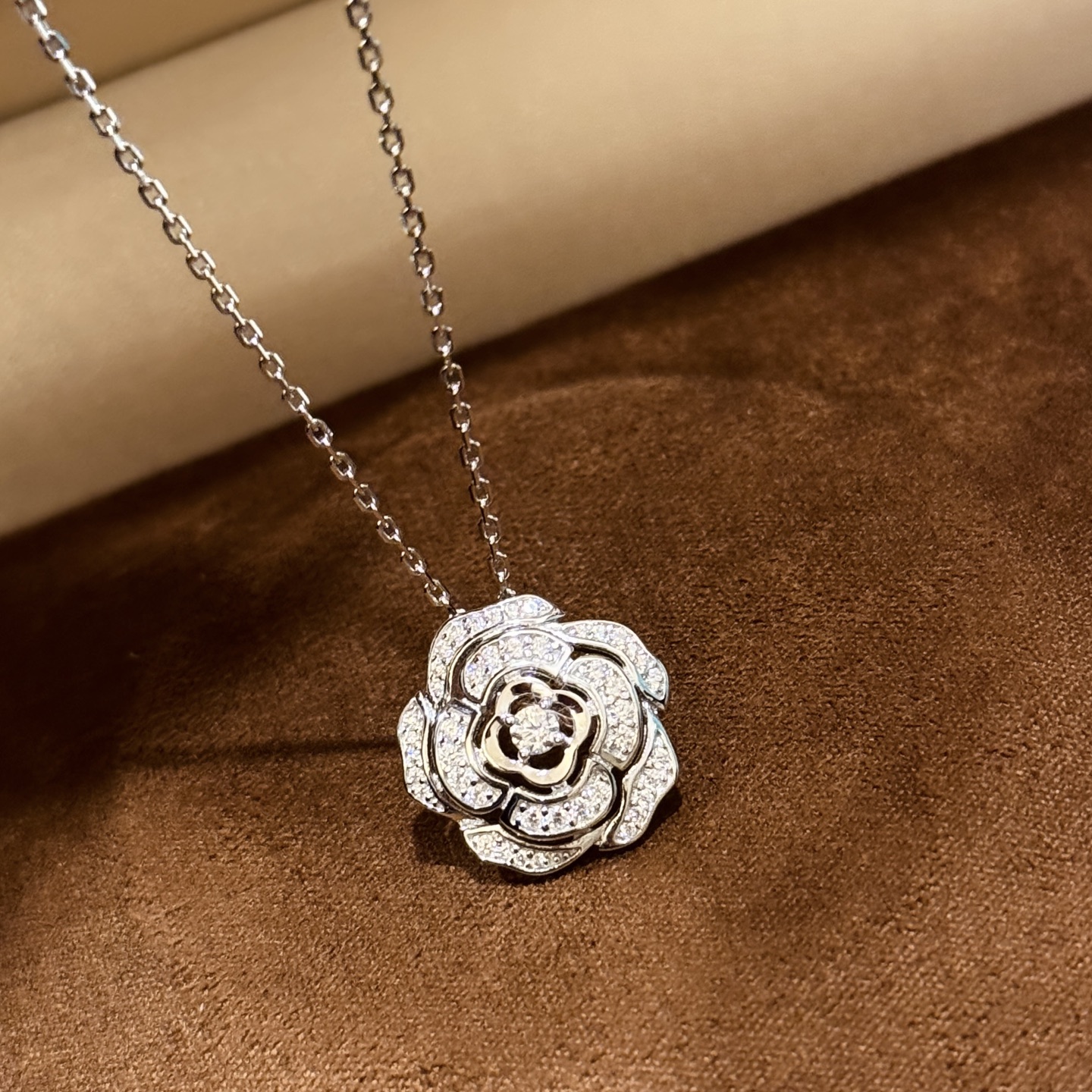 Bouton Camelia