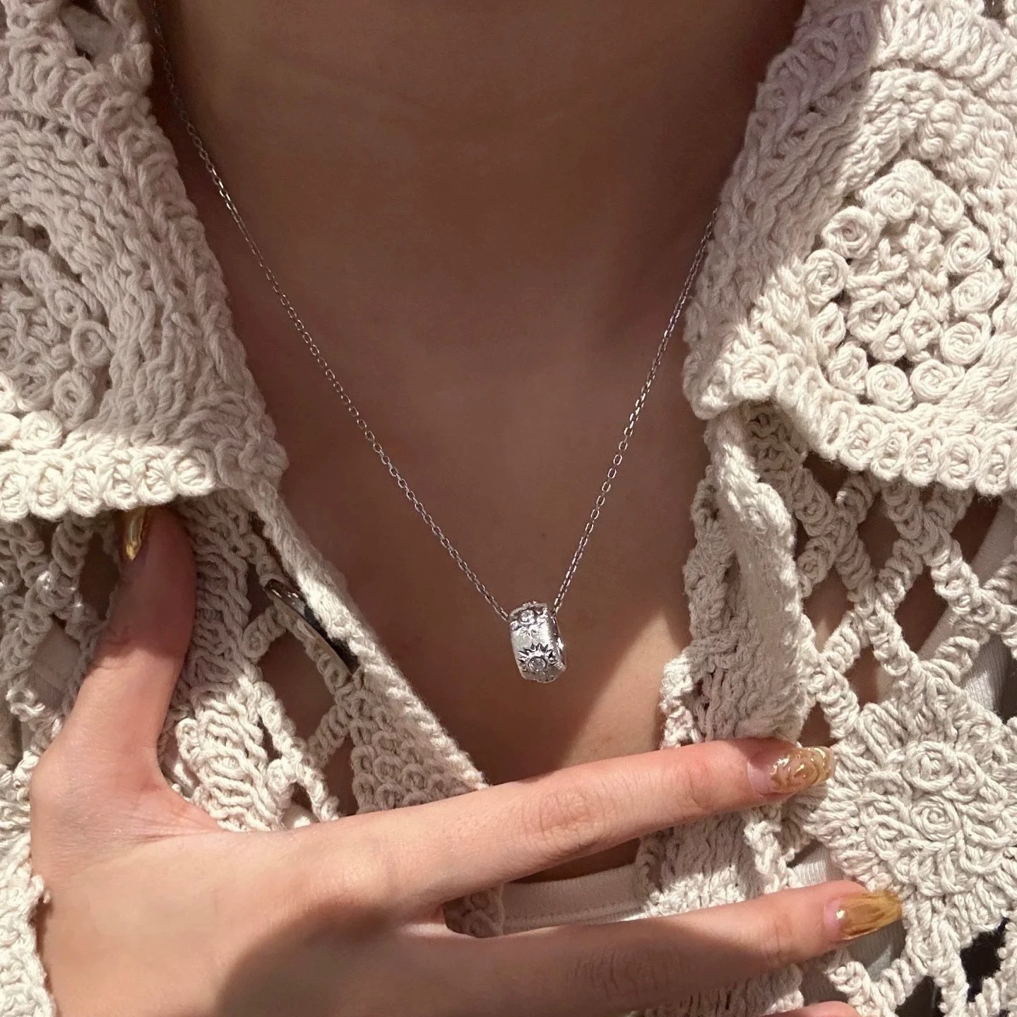 A5881 👑独立设计师款 火爆🎉时尚圈 精致 小蛮腰 六钻 拉丝 项链 高端定制手工拉丝抛光 S925