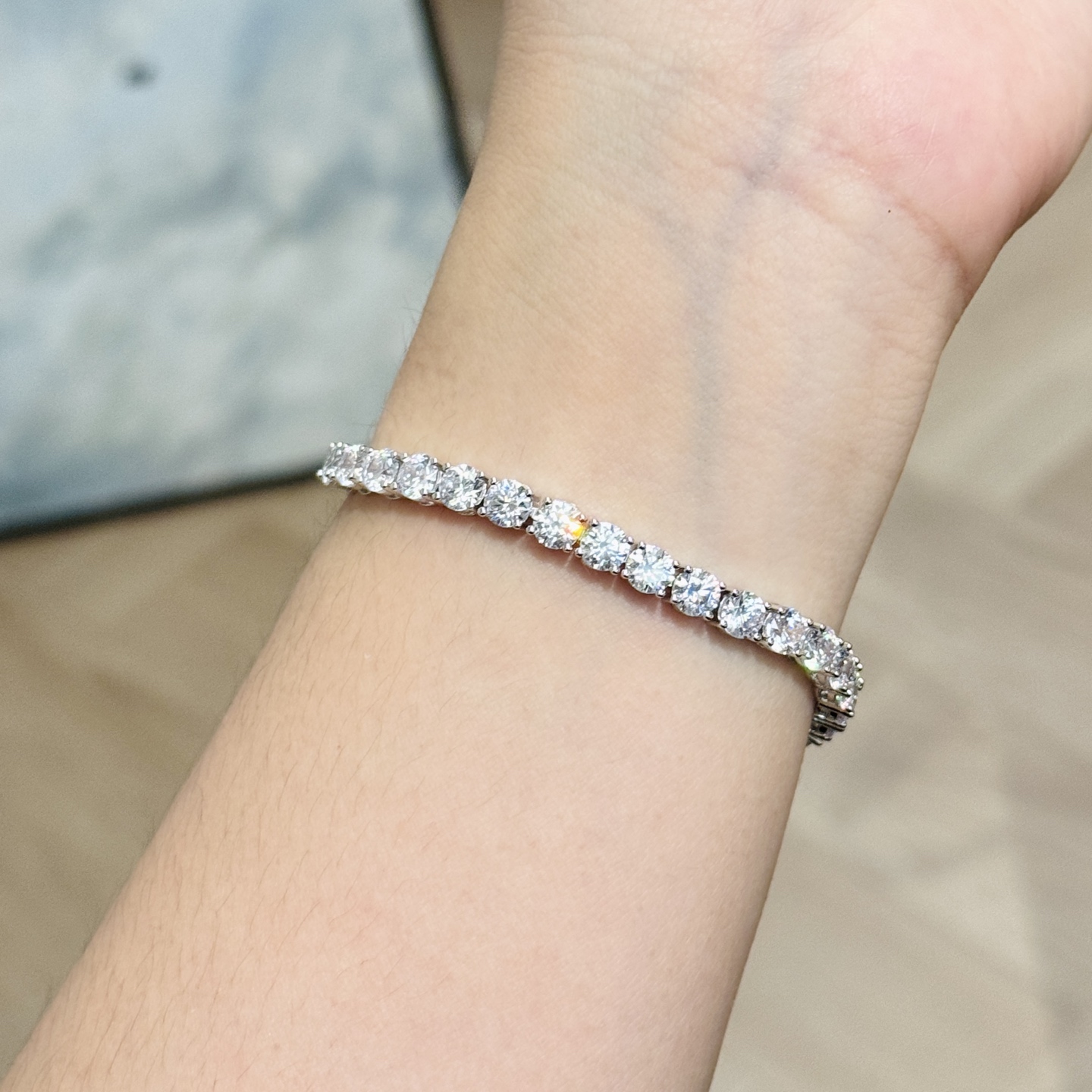
A5937👑经典款 满钻 💎 排钻 手镶钻 手链🔹爆款手链钻直径款5mm 约17 cm 长 【超闪的钻