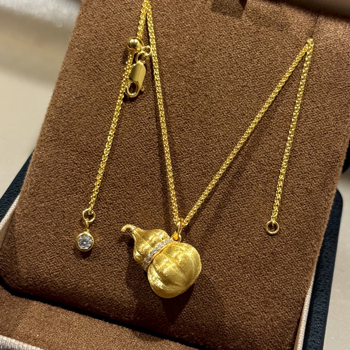  
A5988  👑古法黄金工艺  拉丝排钻 葫芦  项链 葫芦自古就有“福禄吉祥”的寓意 高端 925