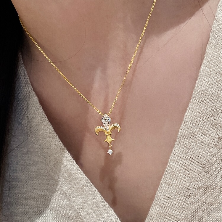  
A6026 😘火爆  新款 船锚⚓️ 菱形钻  项链 👏🏻网络红人都爱戴的克罗心元素 💎是一个体现时