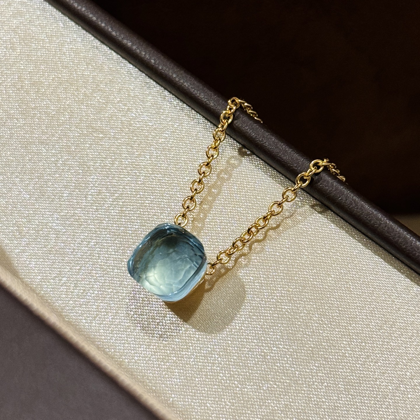 
A2439  👑宝曼兰朵 高级 海洋蓝 天空蓝 方形伦敦蓝托帕石 项链高级感仿真钻海蓝宝 人工精细切割