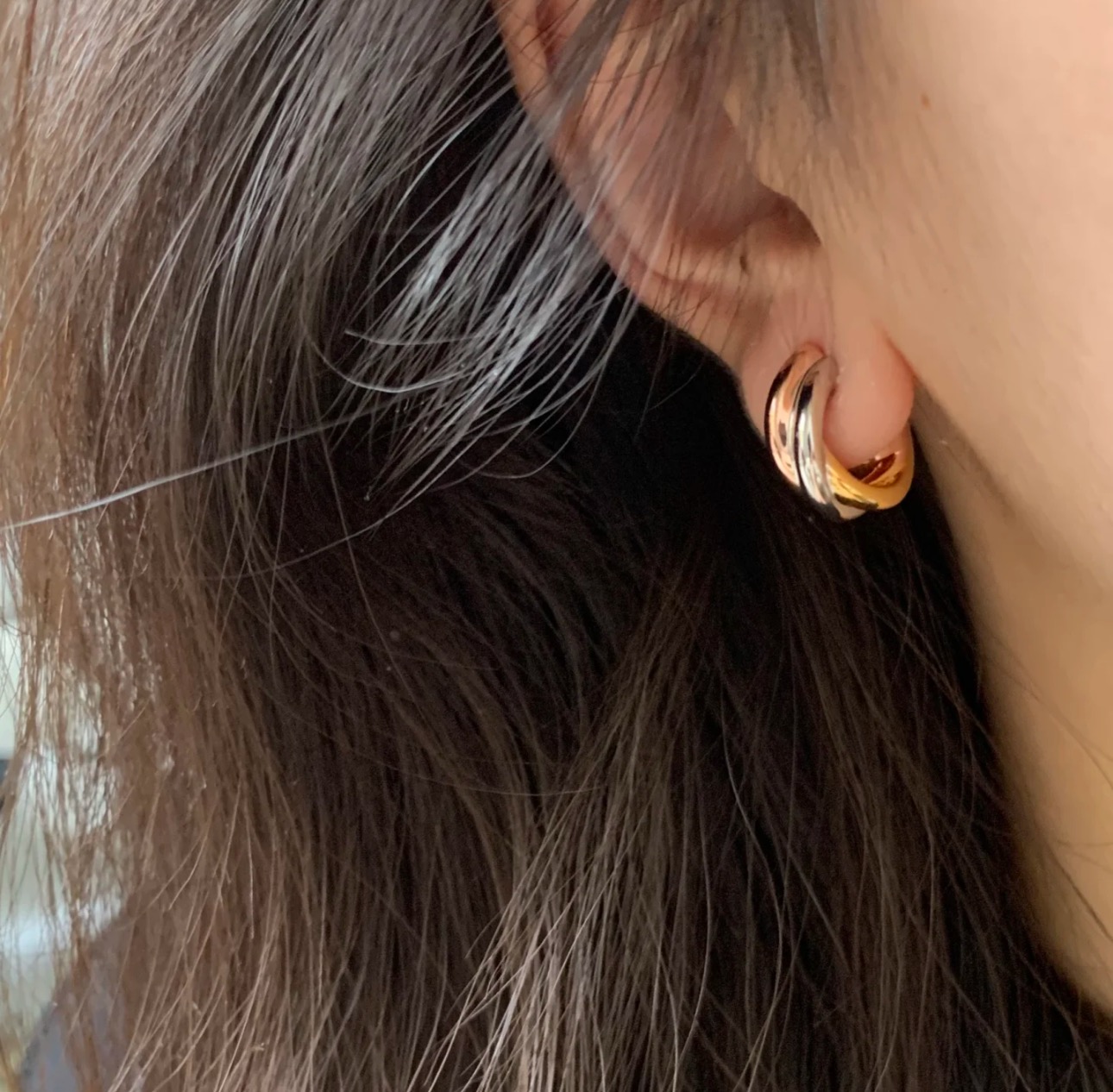 
A6091  👑卡家 新款 窄版 交叉 三色 光面耳钉 最经典受欢迎的一款耳钉👂💋💄 永恒经典 近年来